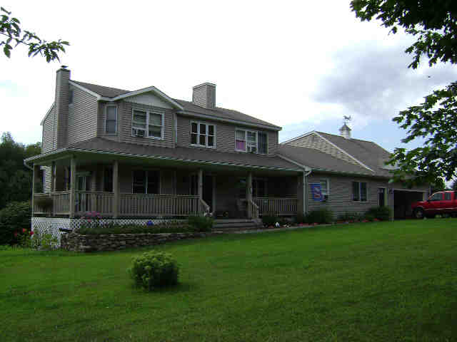 Building photograph for 46 NONNEWAUG RD